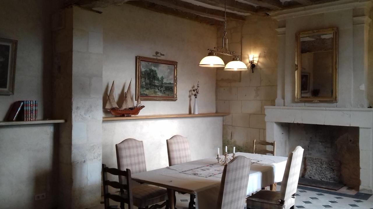 Bed and Breakfast Manoir De La Fontaine Du Chene Coutures  Exterior foto